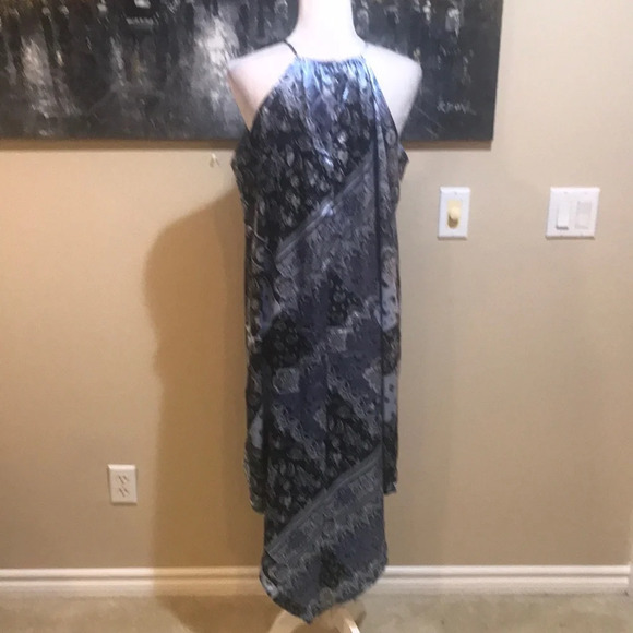 Elegant Satin Look Halter Neck Asymmetrical Hem Dress-Size M - Picture 2 of 8